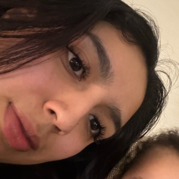 Meet your Posher, Shannon - Picture 1 of 1